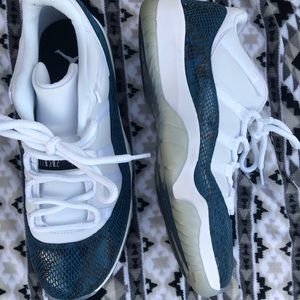 Men’s Jordan Retro 11 Low’s